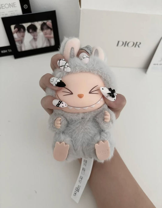 Labubu Doll for Cuties & Couples 40% off